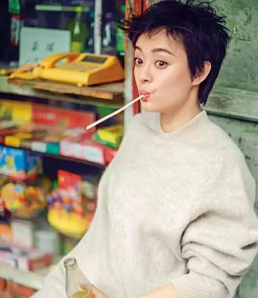 短发t视频吃瓜,揭秘网红吃瓜背后的故事